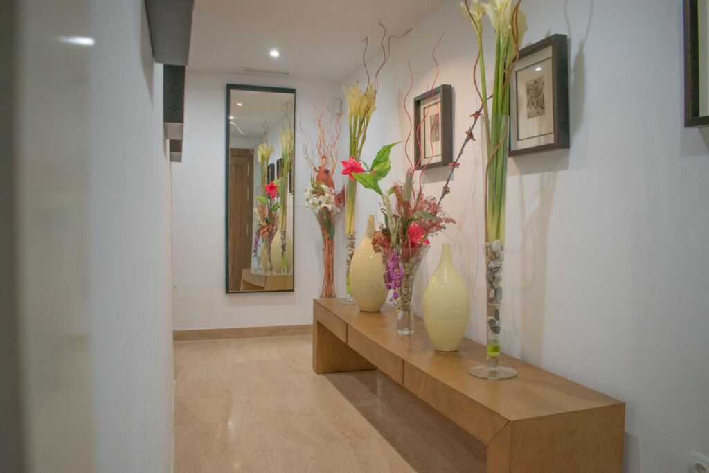Ground Floor Apartment Río Real Málaga - image 29