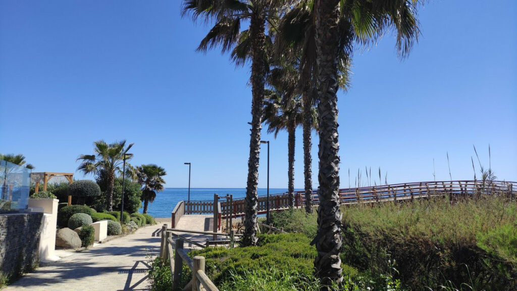 Penthouse Estepona Málaga - image 9