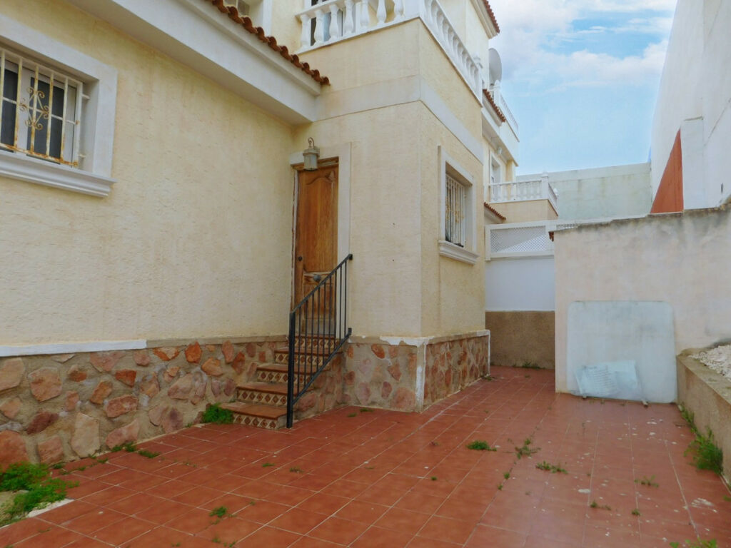 Detached Villa Ciudad Quesada Alicante - image 29