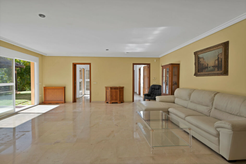 Detached Villa Hacienda Las Chapas Málaga - image 29