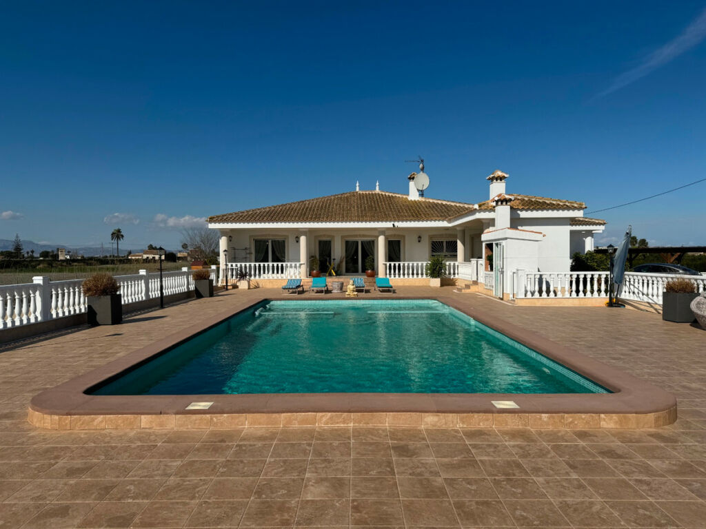 Detached Villa Rojales Alicante - image 3
