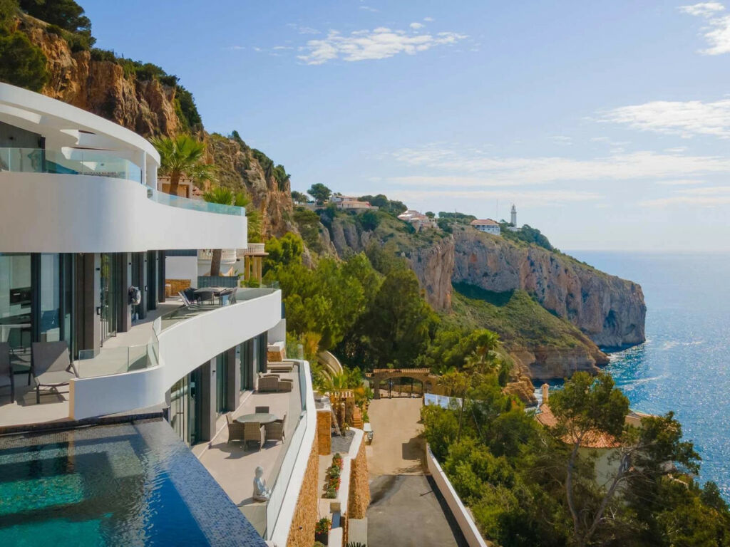 Detached Villa Javea Alicante - image 3