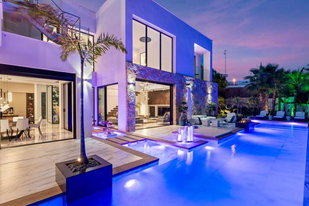 Detached Villa Las Colinas Golf Alicante - image 3
