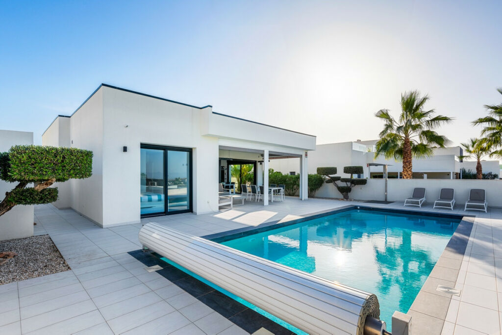 Detached Villa Benijofar Alicante - image 3