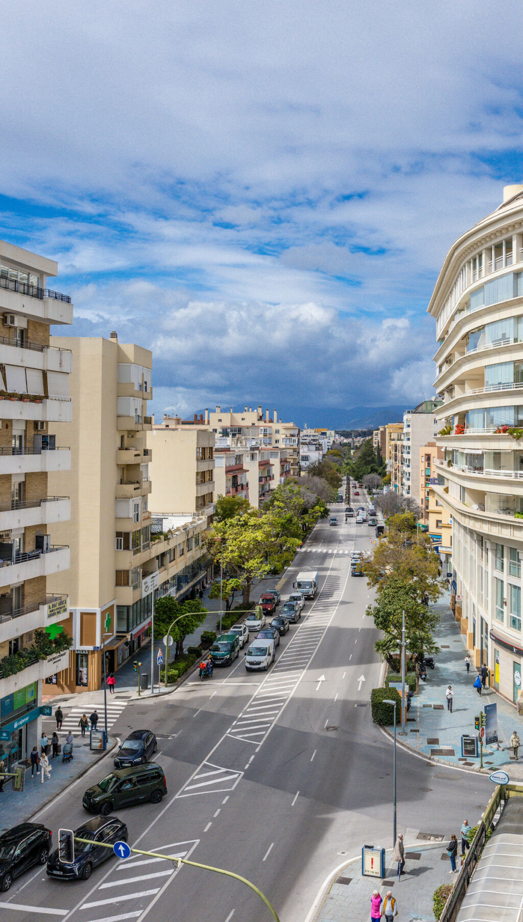 Middle Floor Apartment Marbella Málaga - image 3