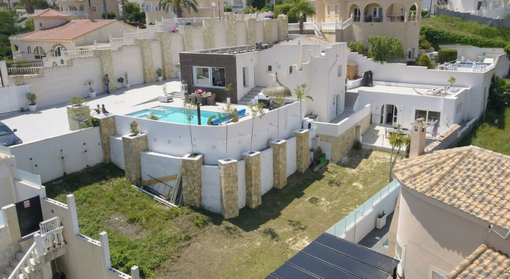 Detached Villa Ciudad Quesada Alicante - image 3