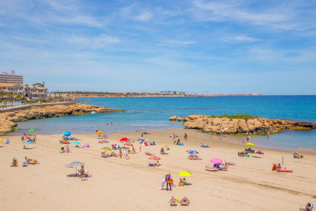 Detached Villa Cabo Roig Alicante - image 3