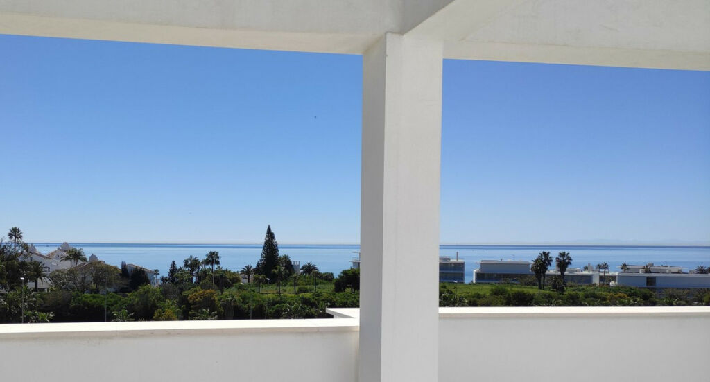 Penthouse Estepona Málaga - image 12