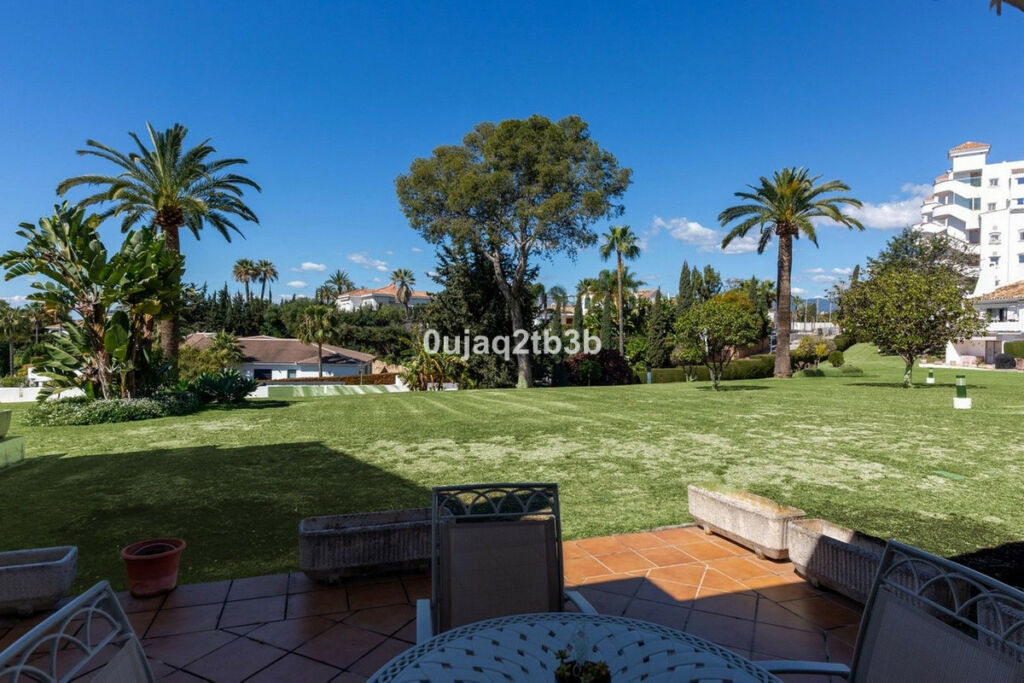 Ground Floor Apartment Nueva Andalucía Málaga - image 6