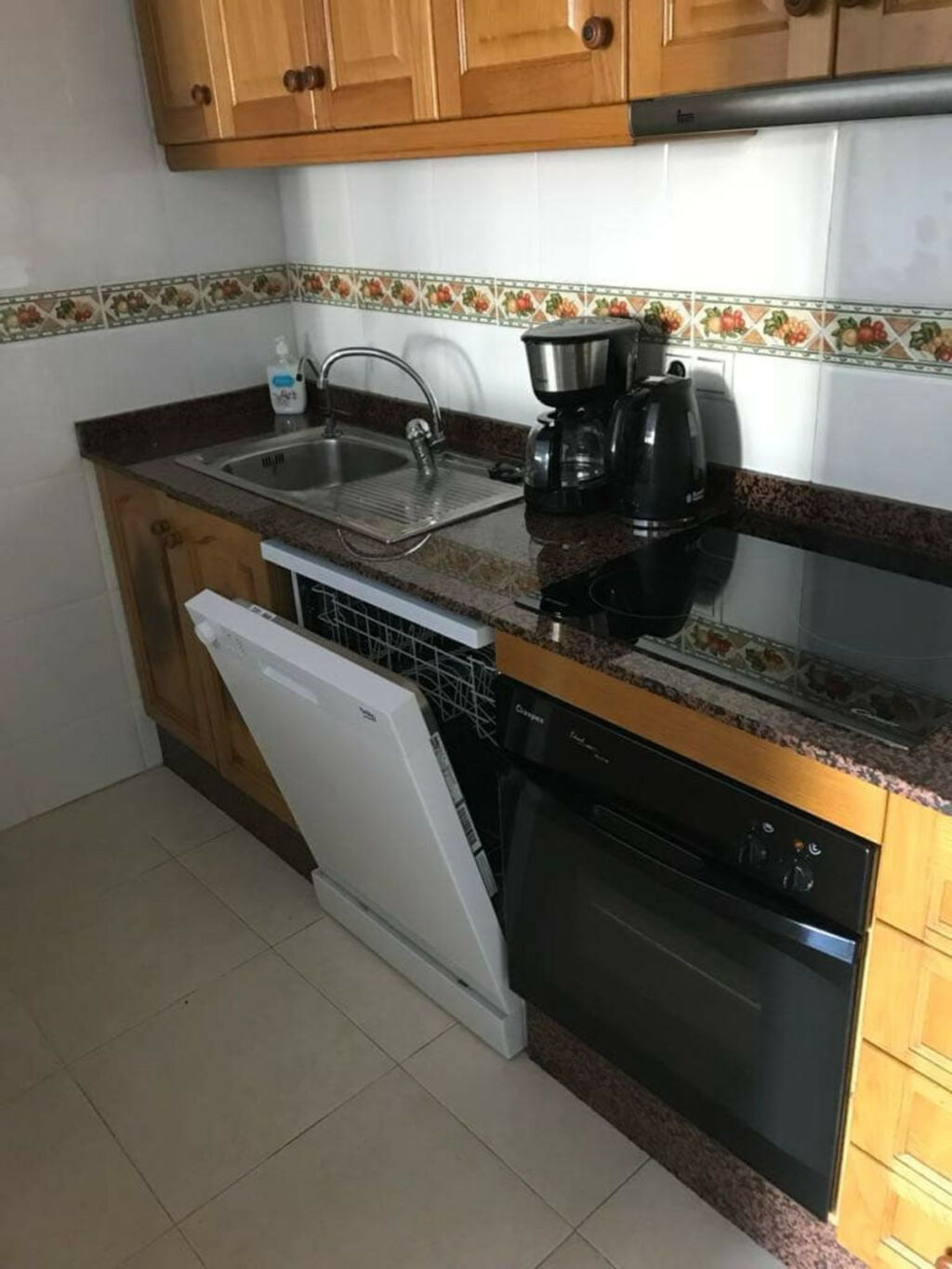 Ground Floor Apartment Torrevieja Alicante - image 3