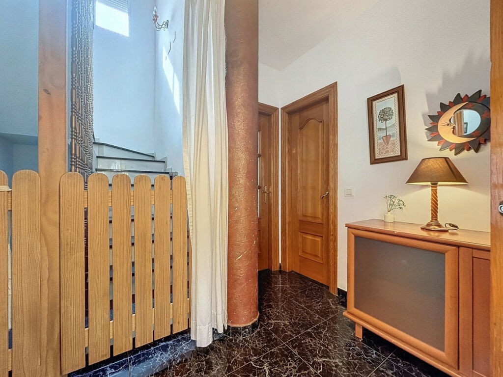 Semi-Detached House Cómpeta Málaga - image 3