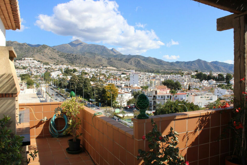 Penthouse Nerja Málaga - image 3