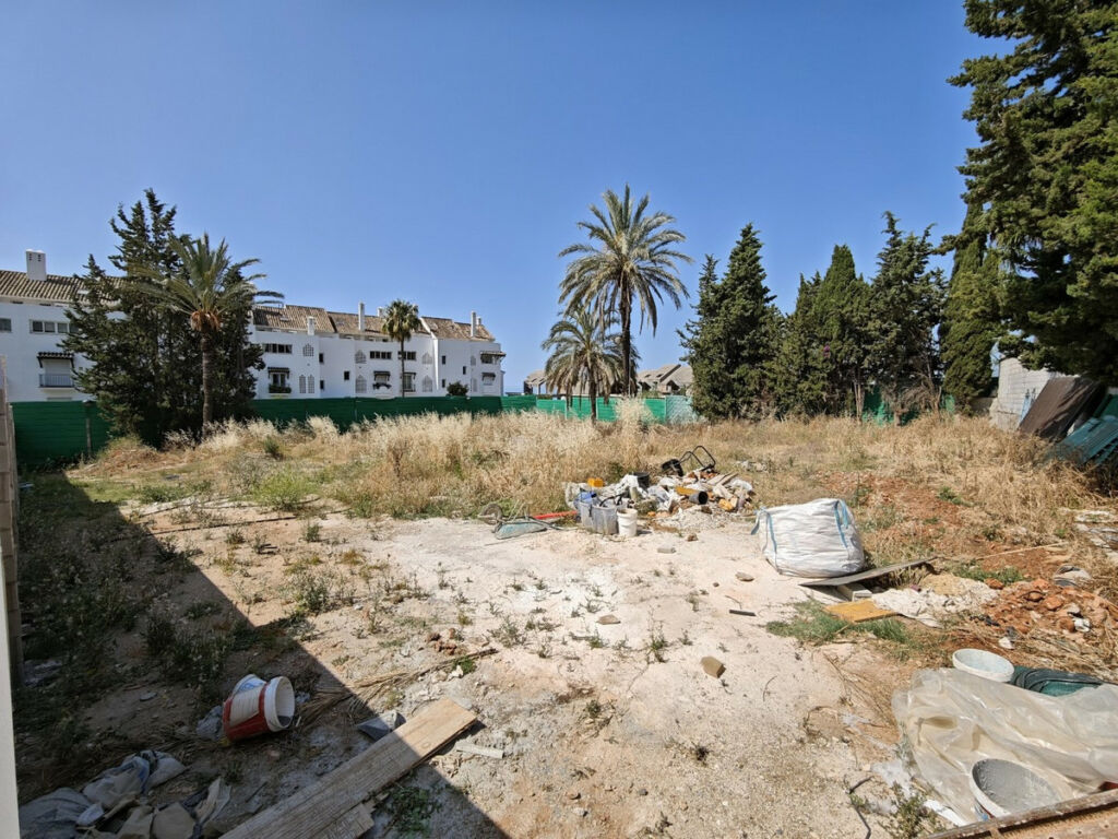 Residential Plot Marbella Málaga - image 3