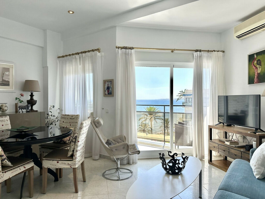 Middle Floor Apartment Marbella Málaga - image 3