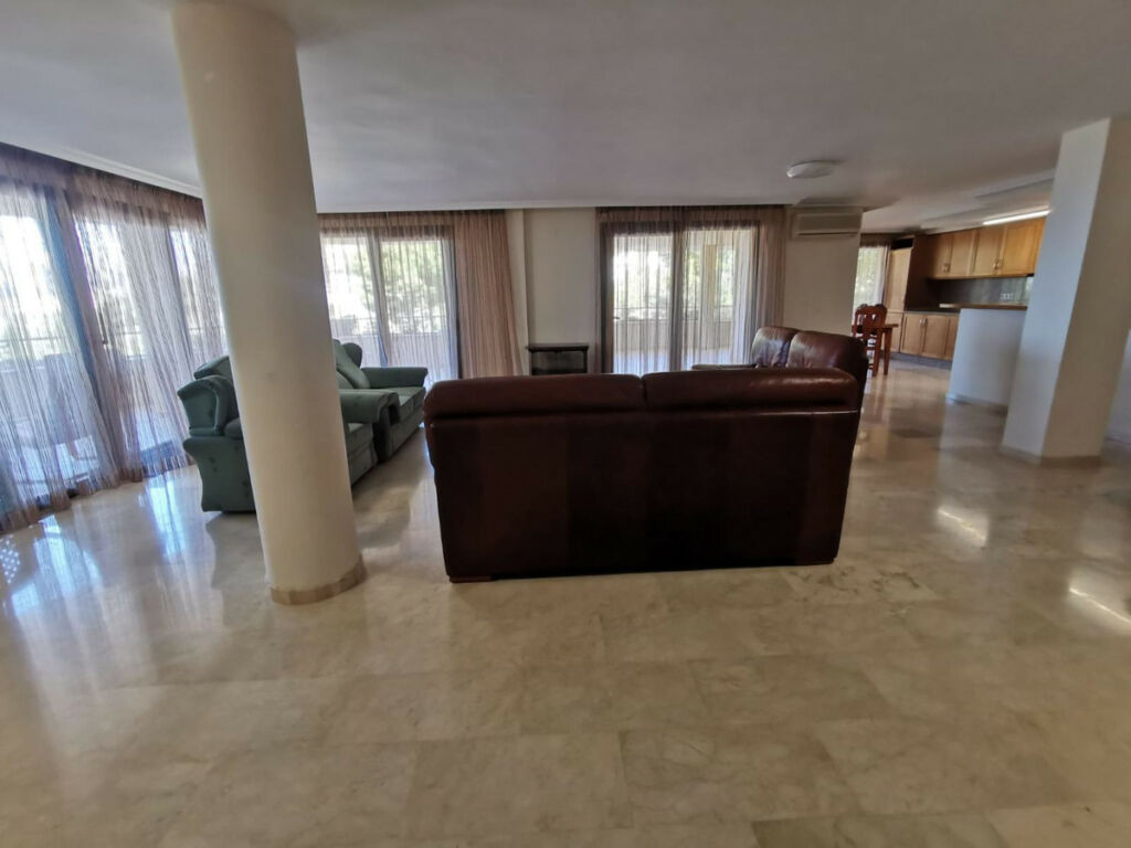 Middle Floor Apartment Altea Alicante - image 3