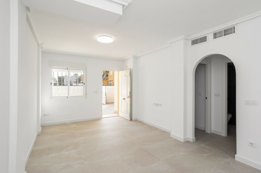 Ground Floor Apartment Torre de la Horadada Alicante - image 3