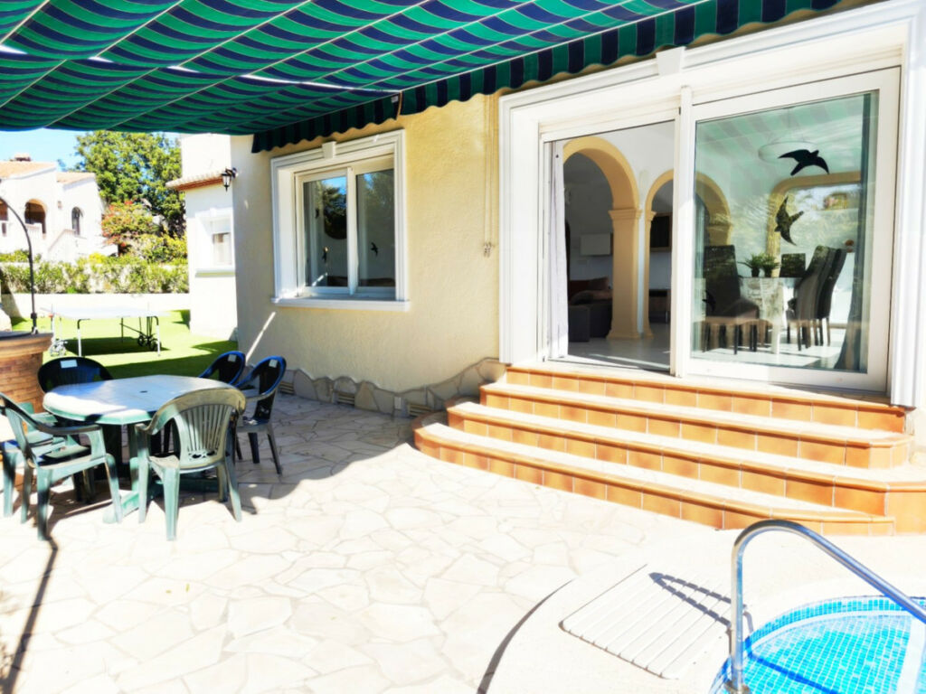 Detached Villa Calpe Alicante - image 3
