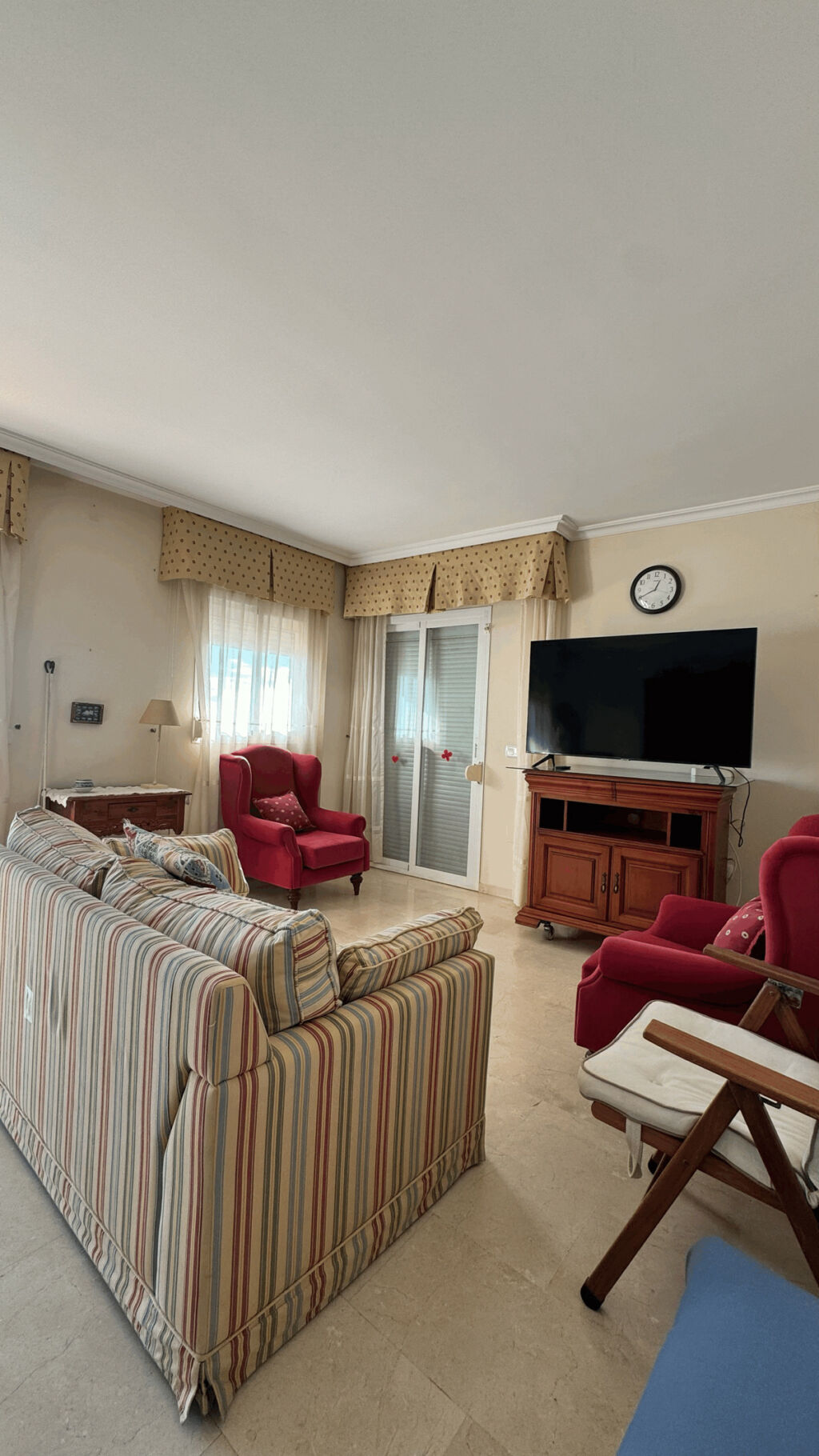 Middle Floor Apartment Fuengirola Málaga - image 3