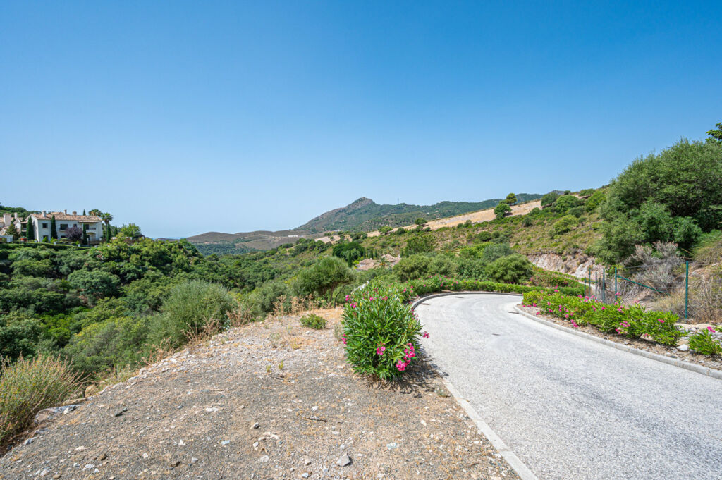 Land La Zagaleta Málaga - image 2