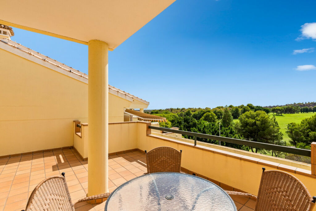 Penthouse Campoamor Alicante - image 3