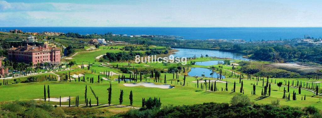 Detached Villa Los Flamingos Málaga - image 3
