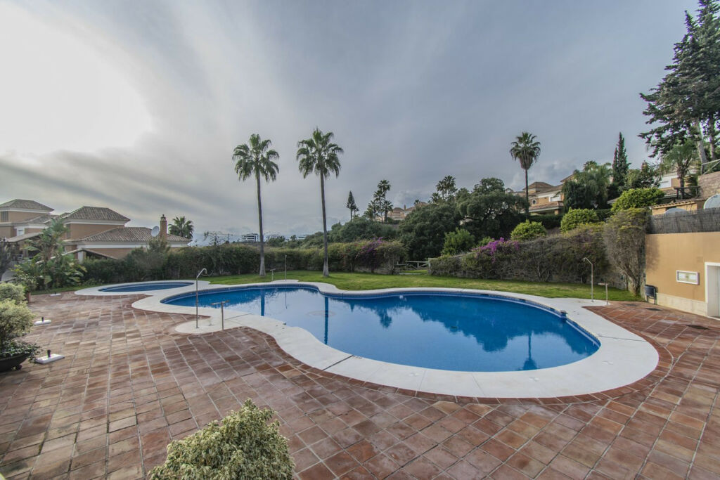 Semi-Detached House Santa Clara Málaga - image 3