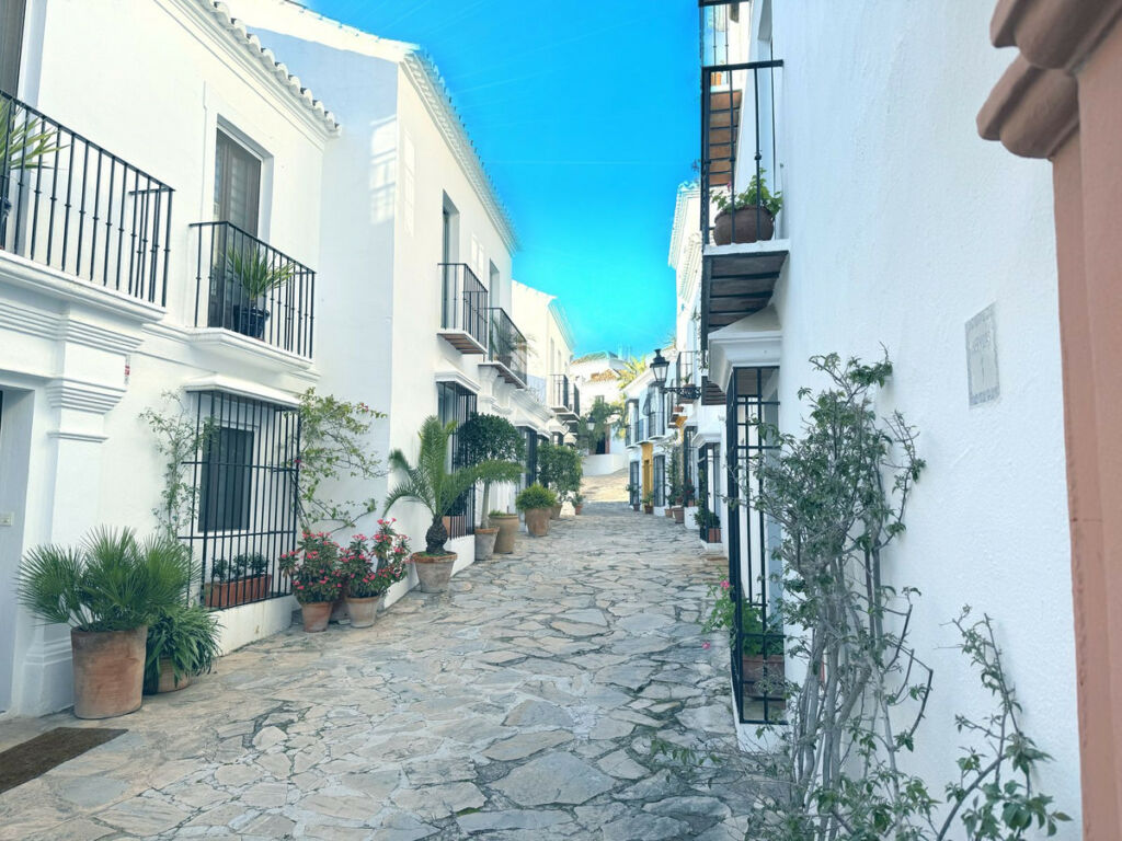 Semi-Detached House Marbella Málaga - image 3