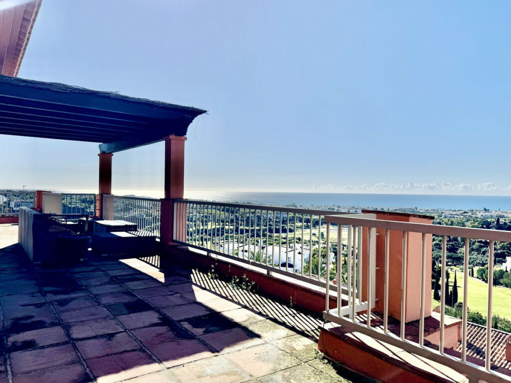 Penthouse Los Flamingos Málaga - image 3