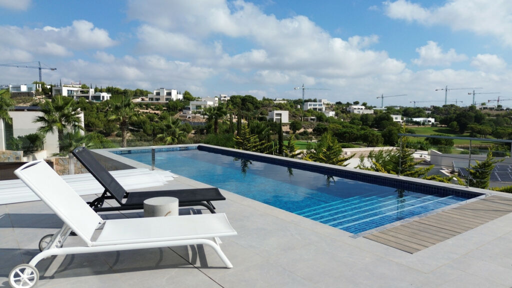Detached Villa Las Colinas Golf Alicante - image 2