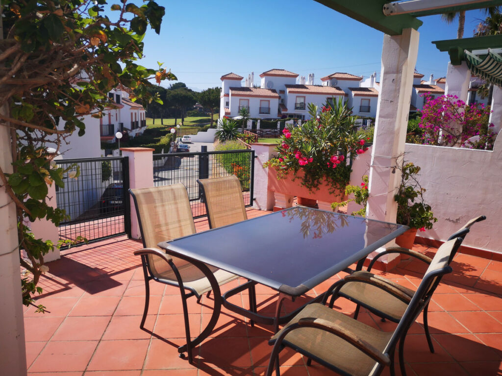 Townhouse Cabopino Málaga - image 3