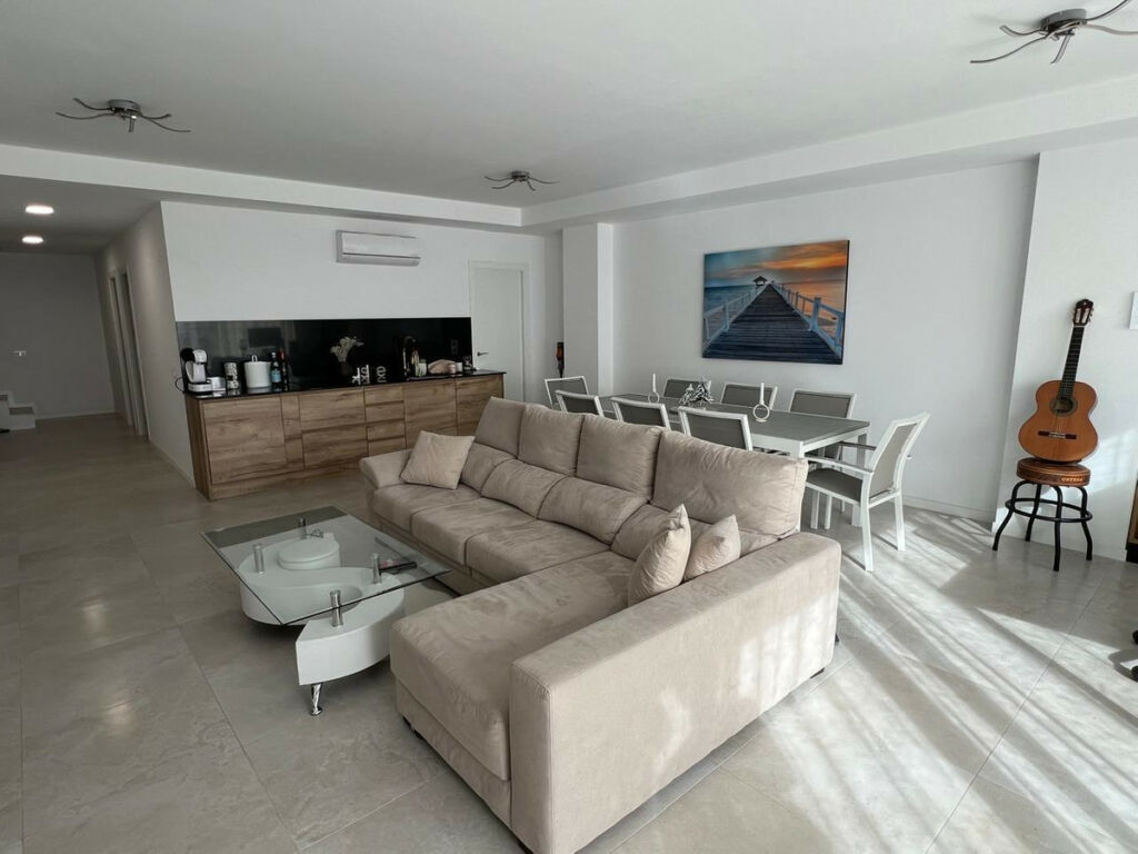 Duplex Finestrat Alicante - image 3