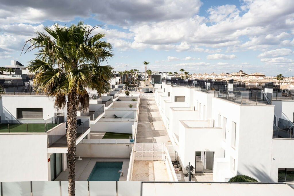 Detached Villa Lomas de Cabo Roig Alicante - image 30
