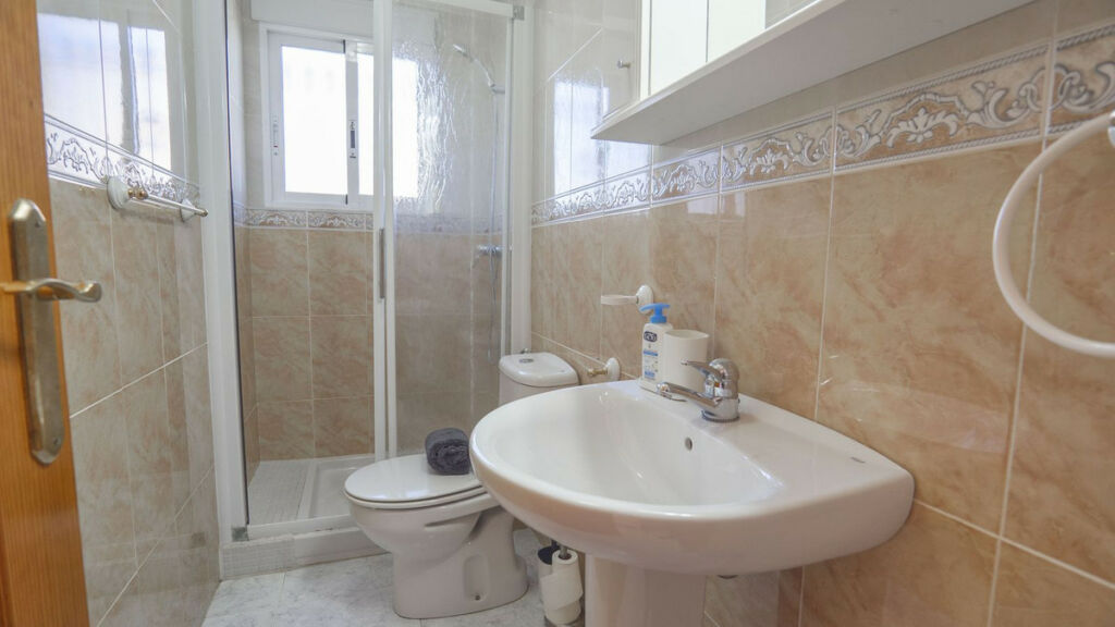 Detached Villa Villamartin Alicante - image 30