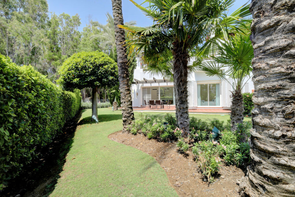 Ground Floor Apartment Estepona Málaga - image 30