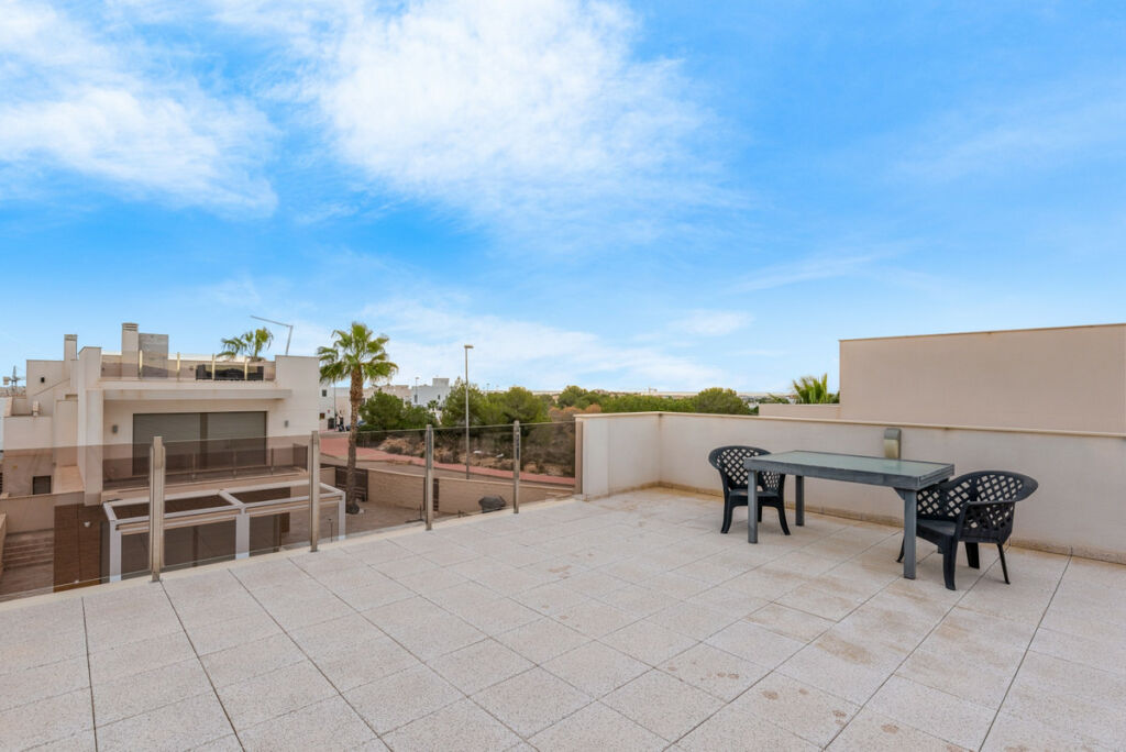 Detached Villa Villamartin Alicante - image 29