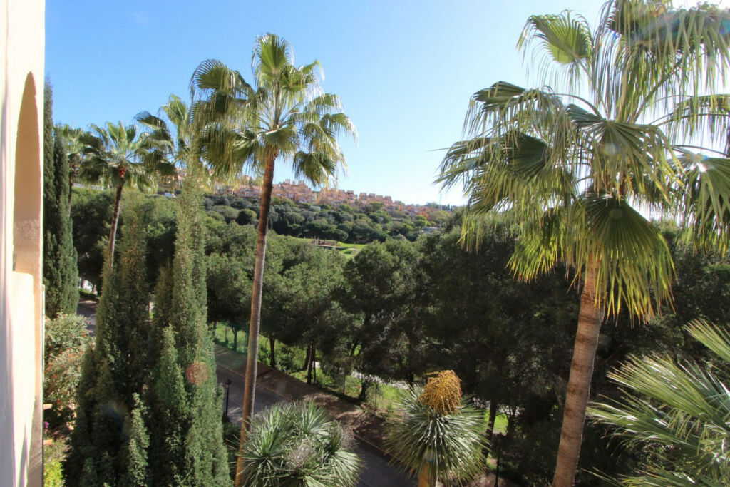 Middle Floor Apartment Elviria Málaga - image 30