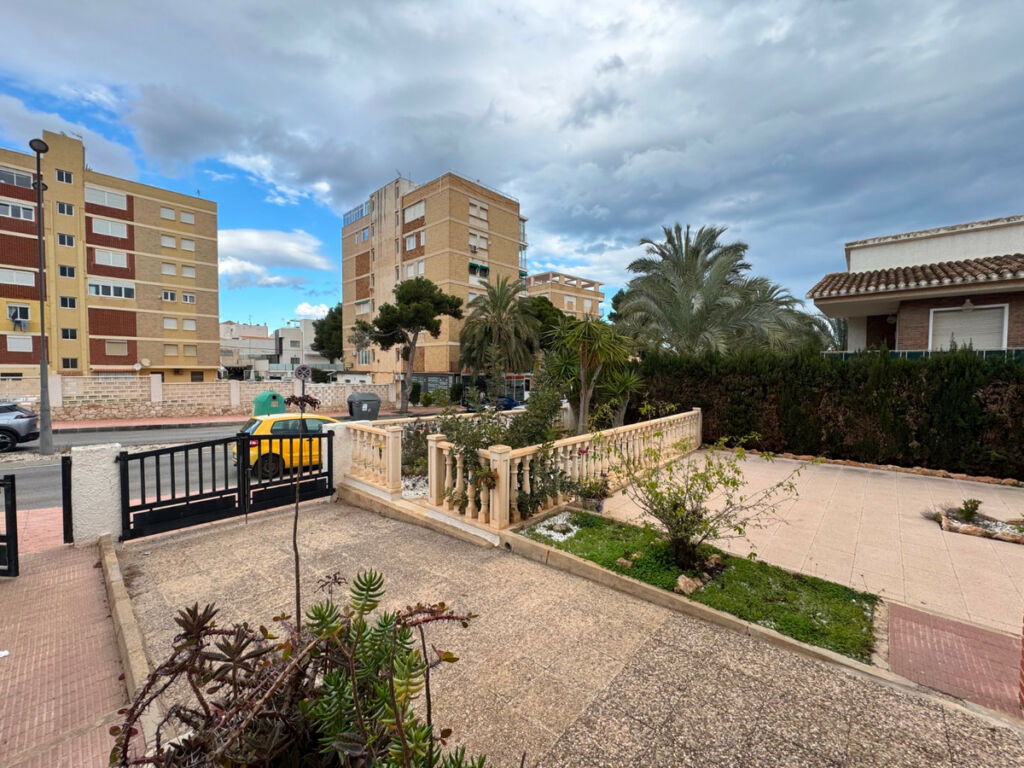 Detached Villa La Zenia Alicante - image 33