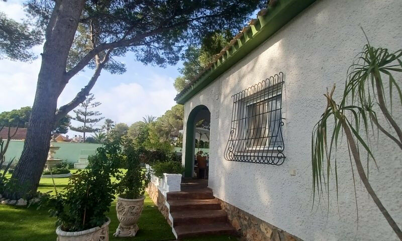 Detached Villa Orihuela Costa Alicante - image 31
