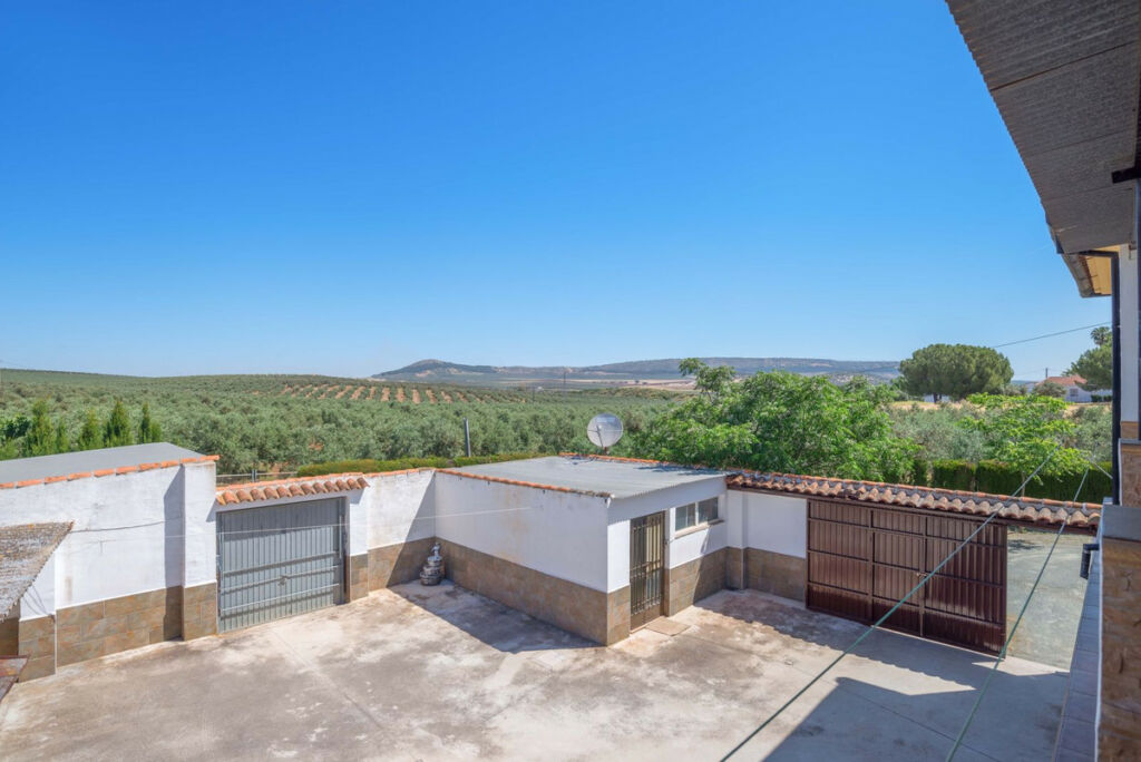 Detached Villa Antequera Málaga - image 31
