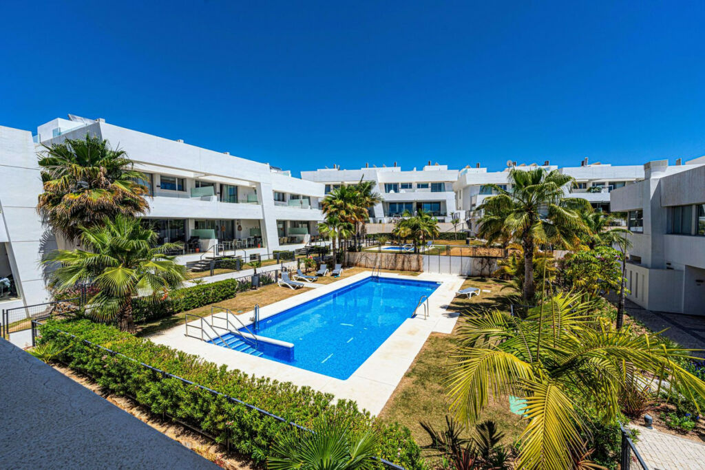 Semi-Detached House Río Real Málaga - image 31