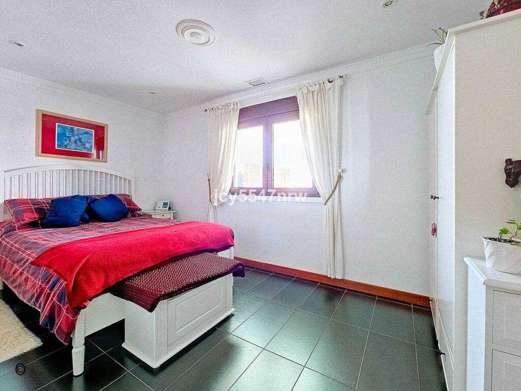 Detached Villa Pinoso Alicante - image 31