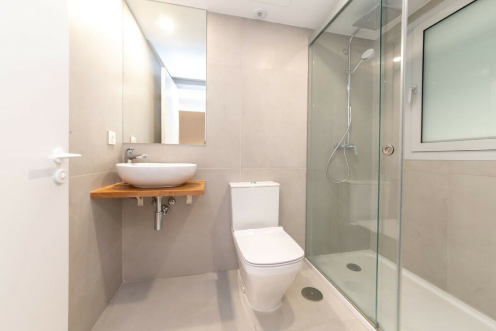 Middle Floor Apartment Carvajal Málaga - image 31