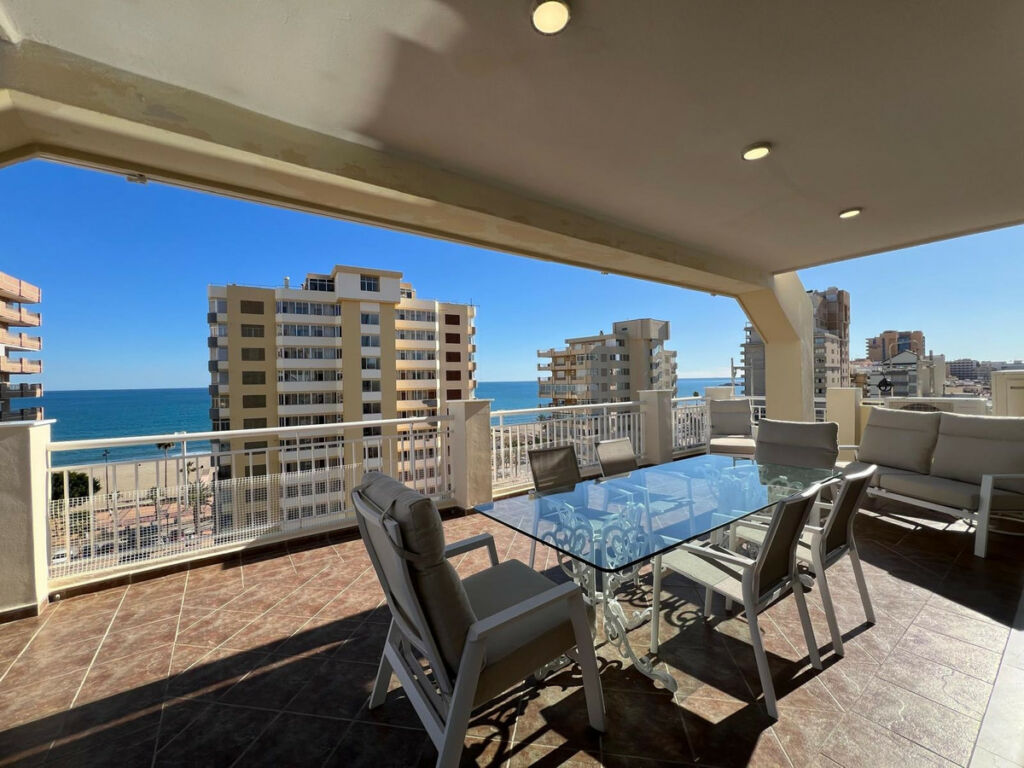 Penthouse Fuengirola Málaga - image 31