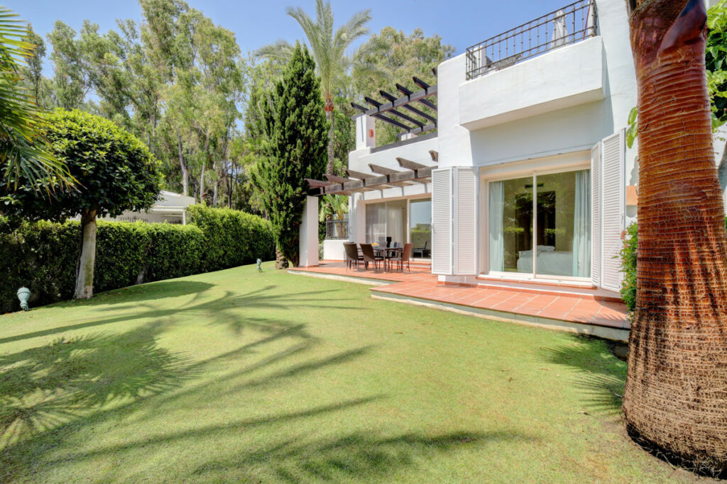 Ground Floor Apartment Estepona Málaga - image 31