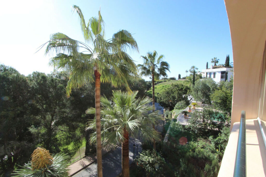 Middle Floor Apartment Elviria Málaga - image 31
