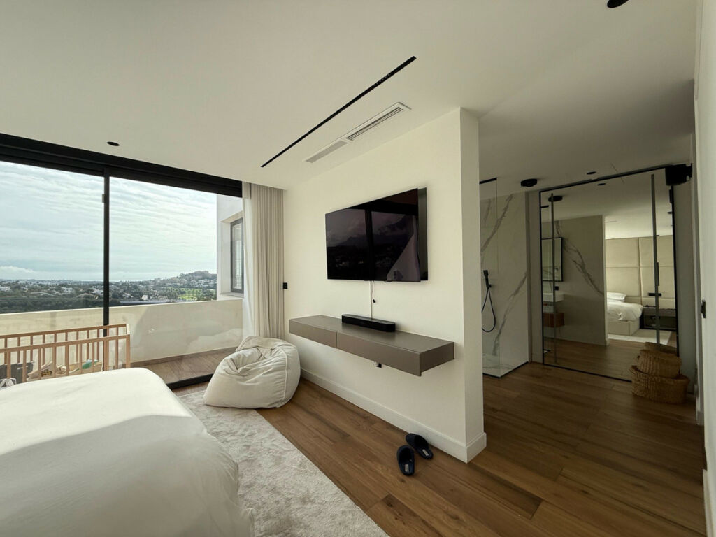 Townhouse Benahavís Málaga - image 32