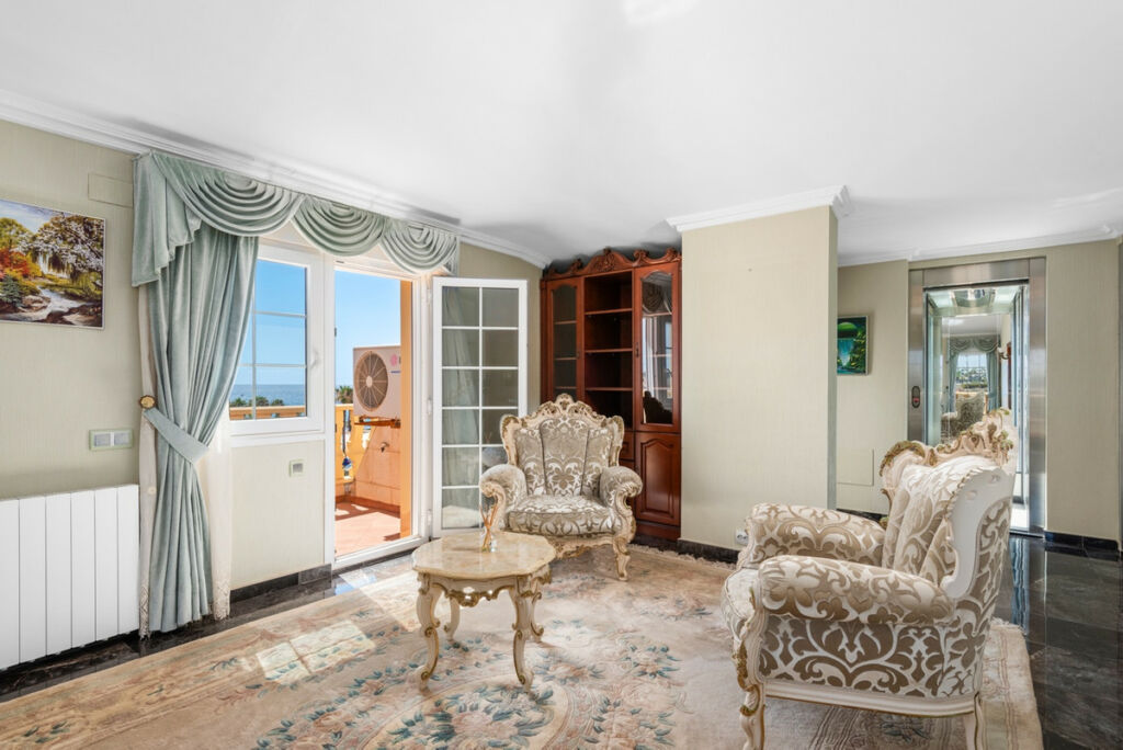 Detached Villa Playa Flamenca Alicante - image 32