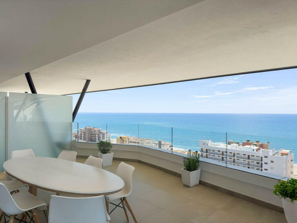 Middle Floor Apartment Fuengirola Málaga - image 32