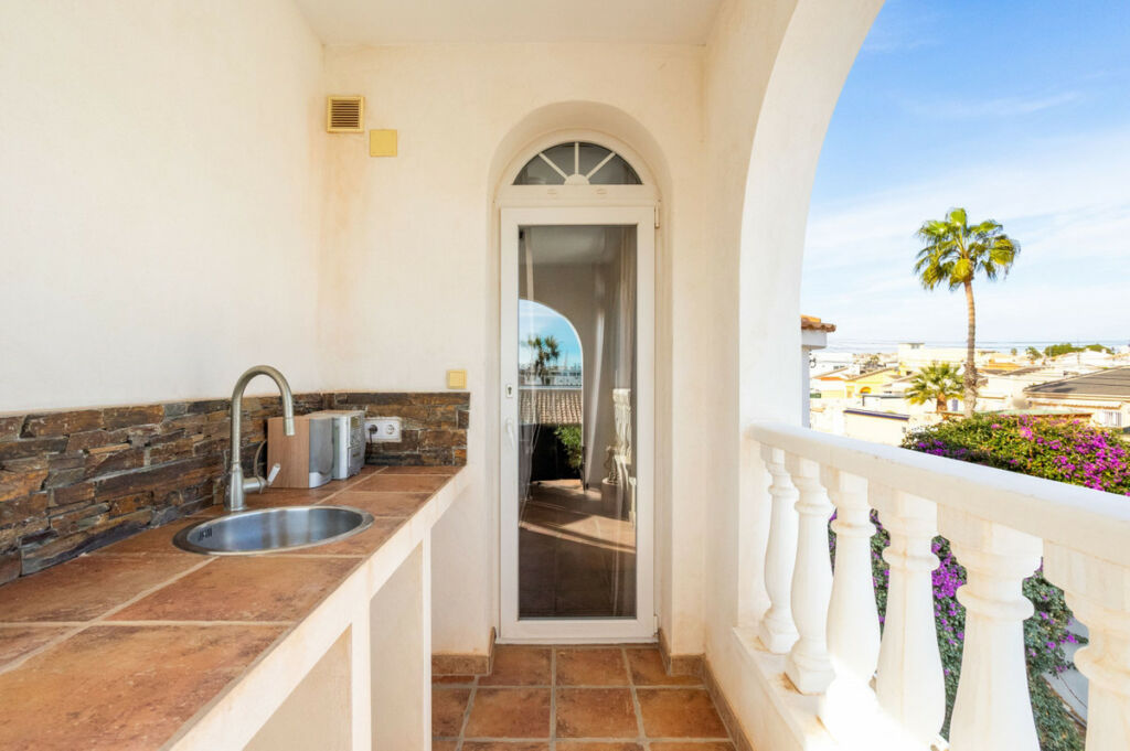 Detached Villa Torrevieja Alicante - image 32