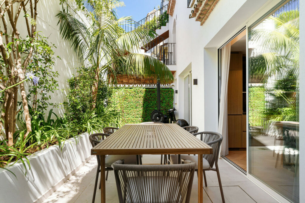 Townhouse The Golden Mile Málaga - image 32